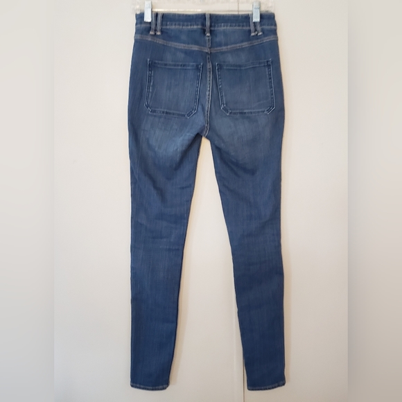 Abercrombie & Fitch Front Patch Pocket Skinny Jeans - Picture 4 of 8